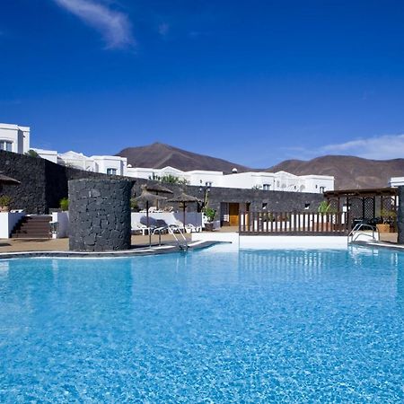 Apartamentos Livvo Coloradamar Playa Blanca  Exterior photo