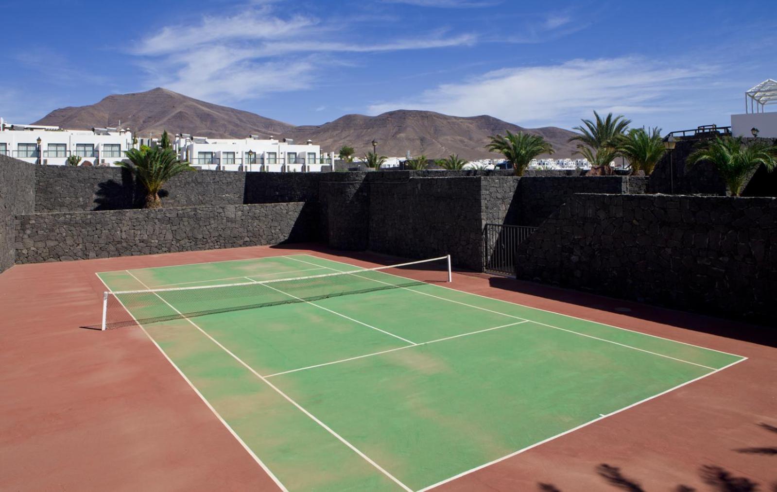 Apartamentos Livvo Coloradamar Playa Blanca  Exterior photo
