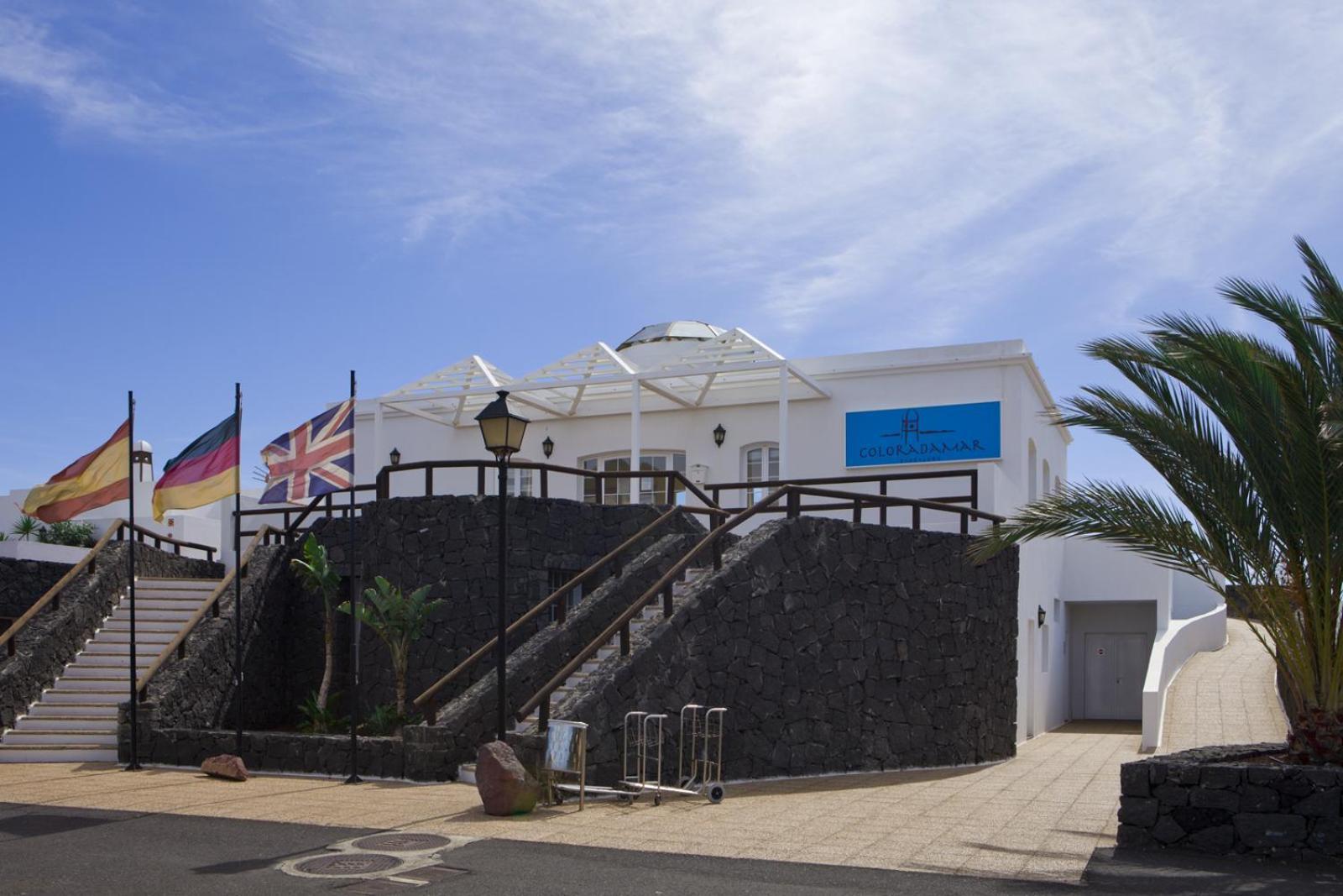 Apartamentos Livvo Coloradamar Playa Blanca  Exterior photo